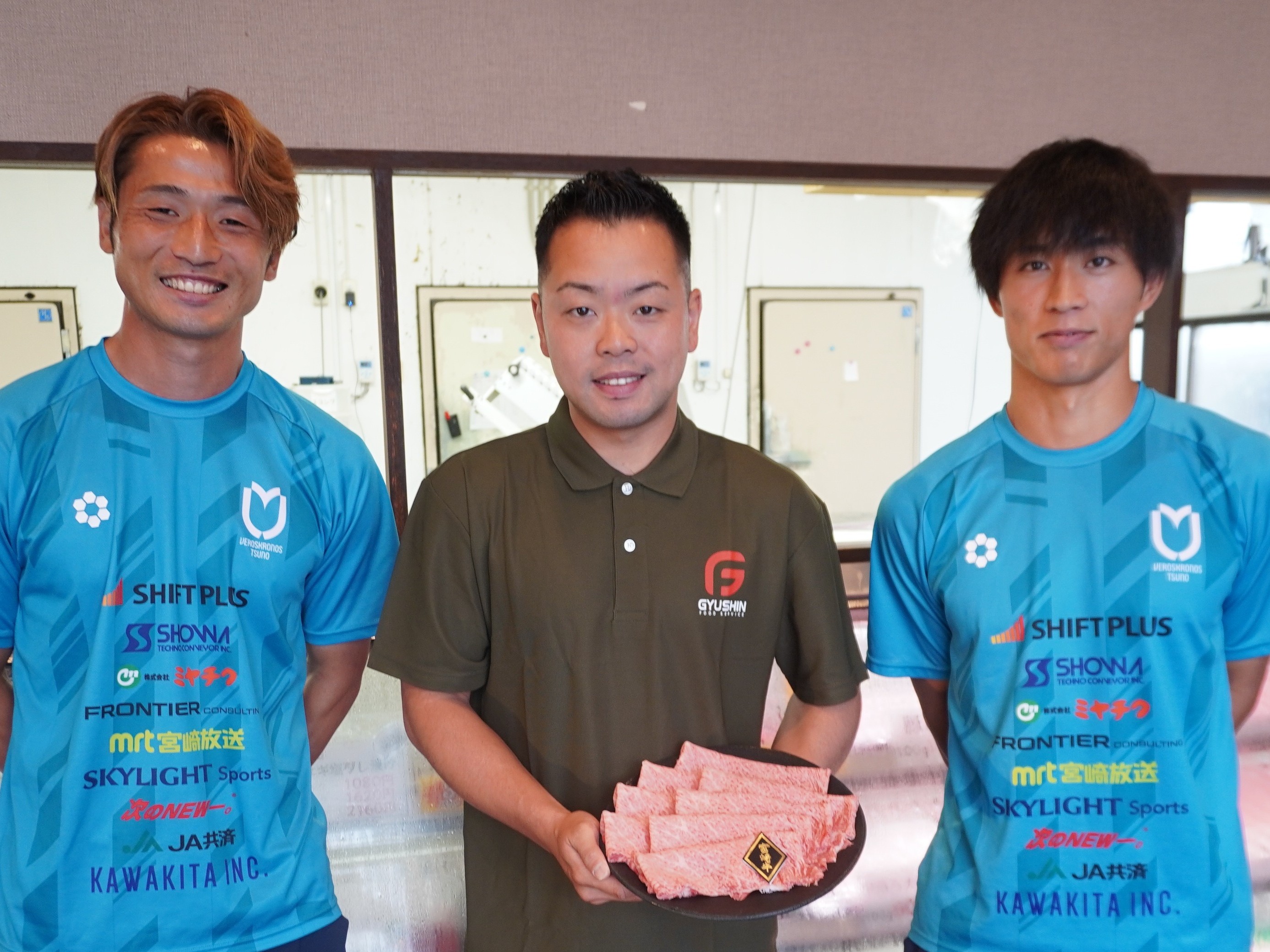 焼肉店・精肉店「牛心」　オーナー　坂下晃平さん　インタビュー（中村亮 選手）　地産地消の思い抱き開業/寄付者のレビュー励みに